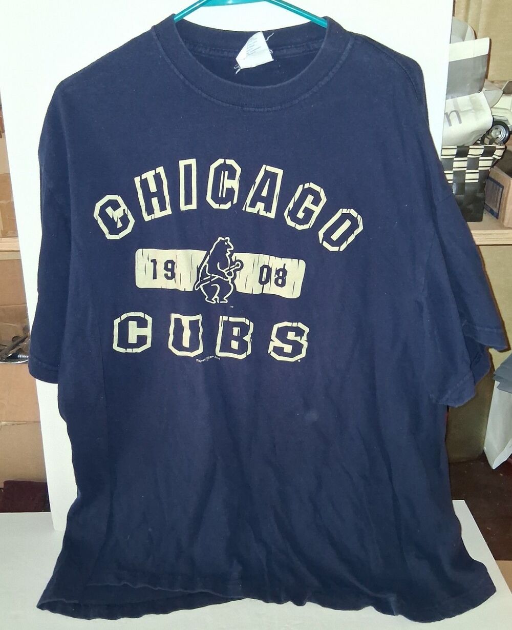vintage Majestic brand Chicago Cubs MLB t-shirt XL